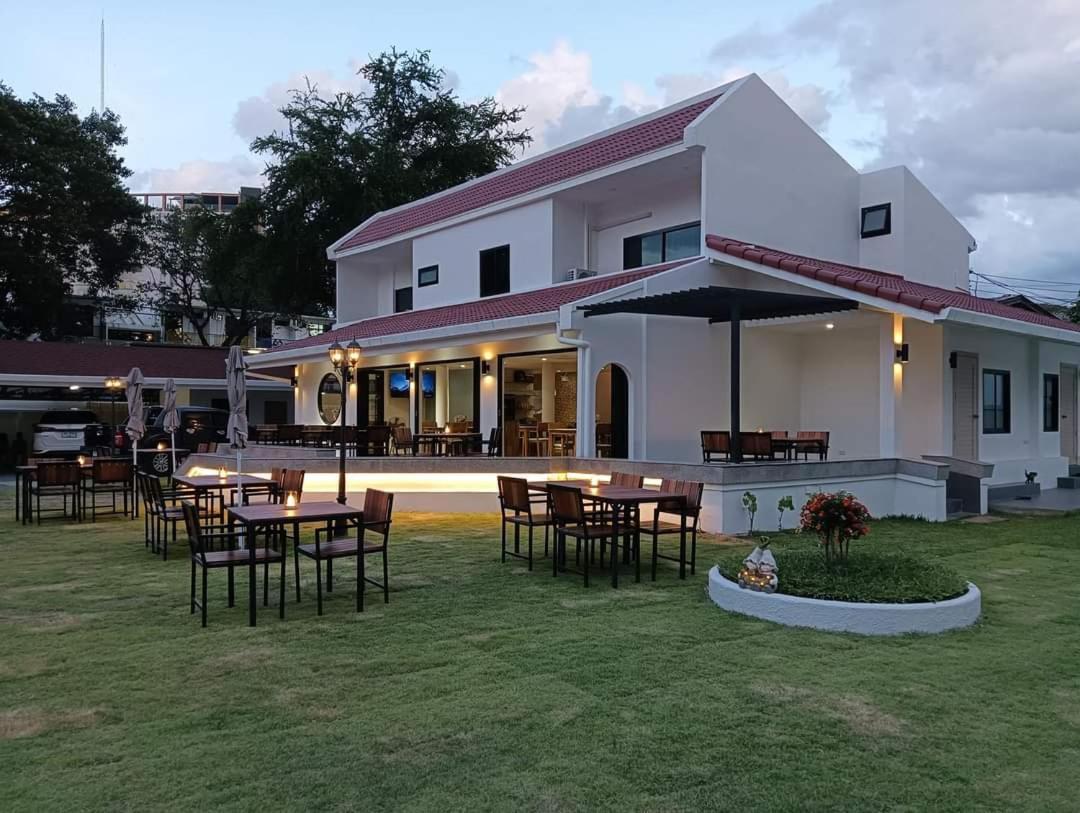 The European Chiang Mai Hotel Exterior photo